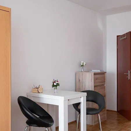 Ferienhaus-La-Perla-Apartment-Seensucht 아파트 위버링겐